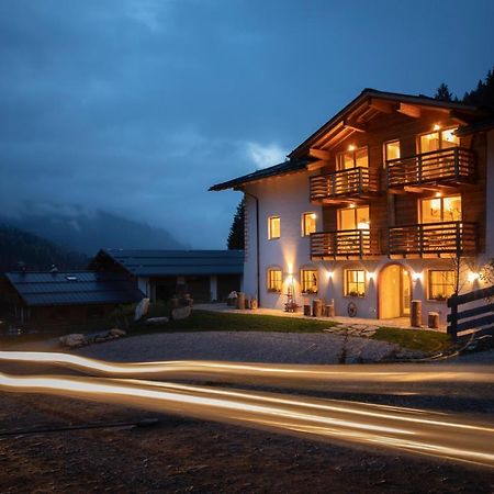 Agriturismo Soreie - Farmstay Vigo di Fassa Ngoại thất bức ảnh