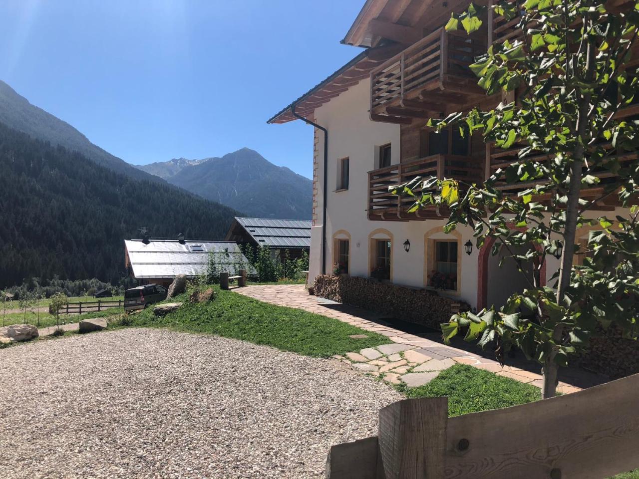 Agriturismo Soreie - Farmstay Vigo di Fassa Ngoại thất bức ảnh